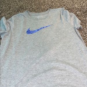 kids nike tee shirt